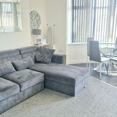 Deluxe Apartments On Mersey One Blackpool Exterior foto